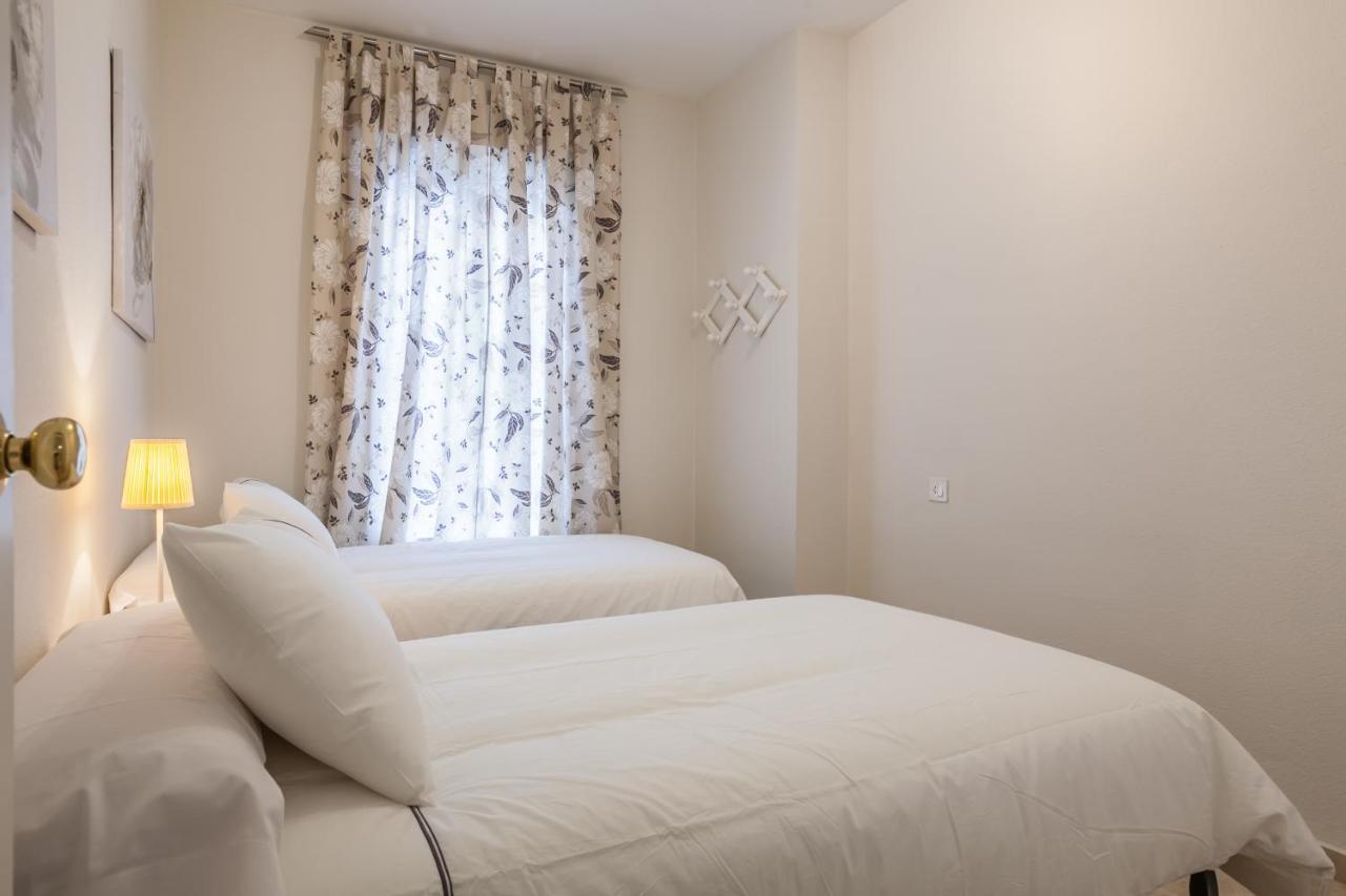 Apartamento cerca del Alcázar con garaje privado Sevilha Exterior foto